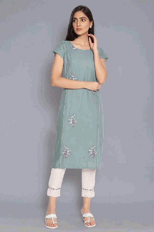 Woman Finds Unique Spruce Green Kurta with Embroidery